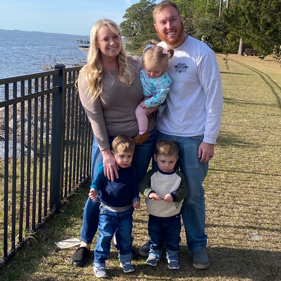 Meet your Posher, Shelly - Picture 1 of 1